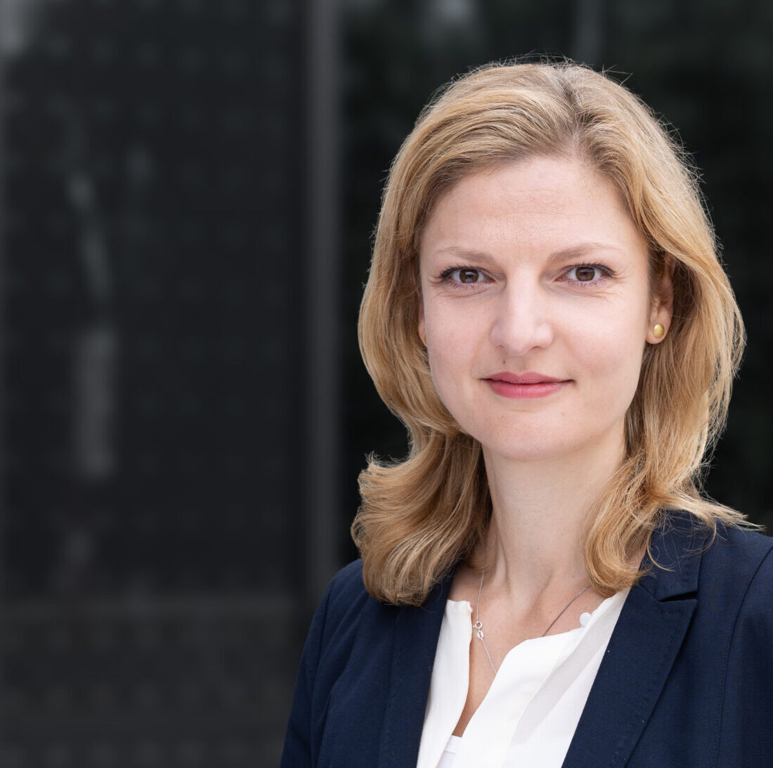 Dr. Nora Reincke ist Leiterin des Zentrums Digitale Zwillinge in Hamburg. Quelle: Stadt Hamburg